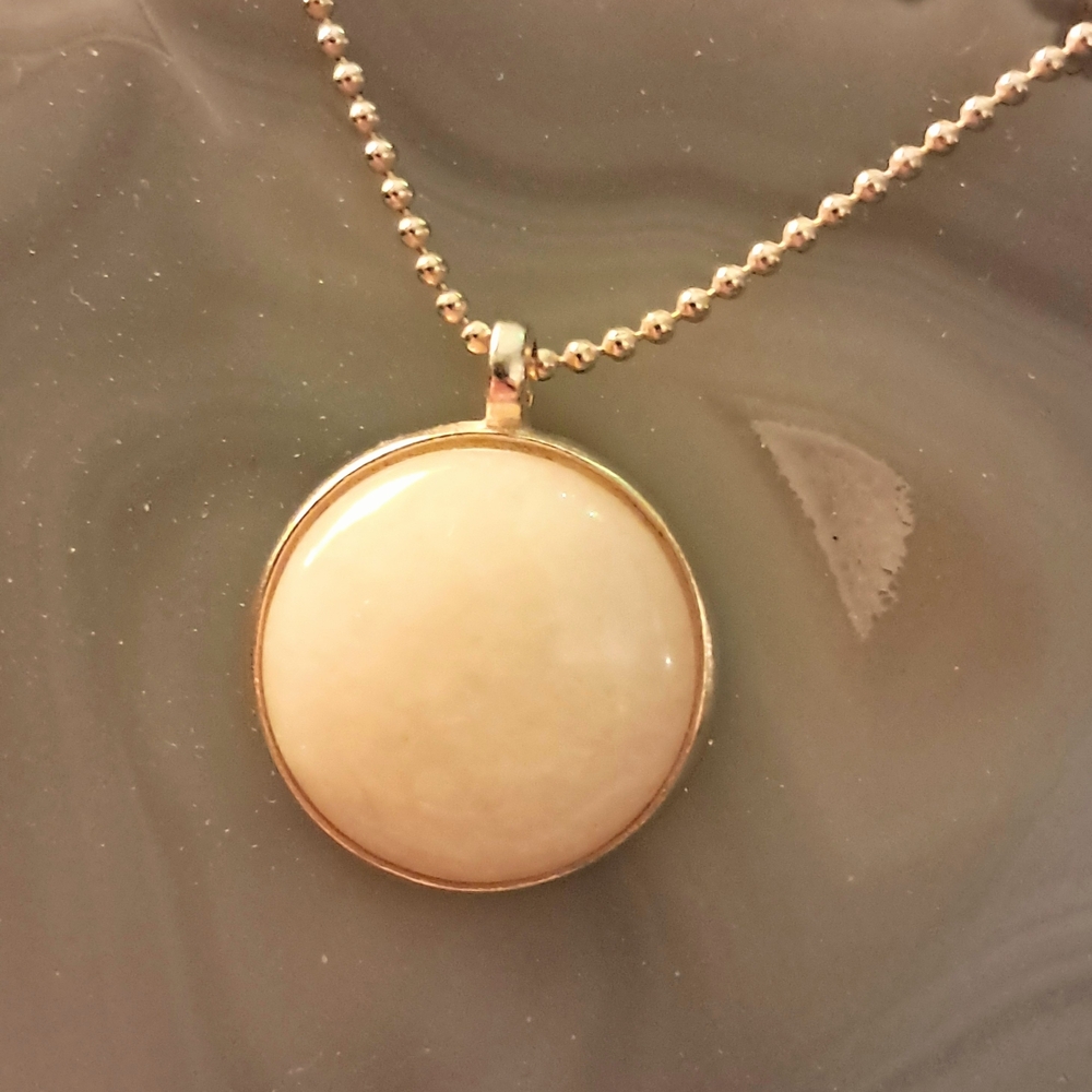Gold-filled White Agate Pendant Necklace